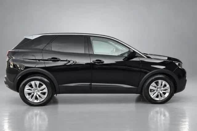 Peugeot 3008 (2017) thumbnail 6