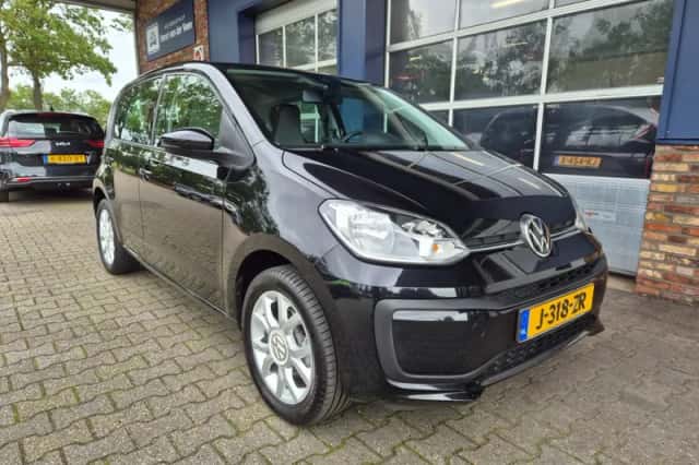Volkswagen Up! (2020) thumbnail 5