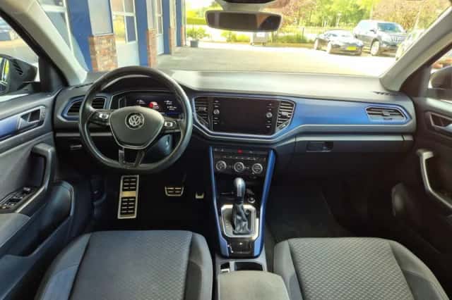 Volkswagen T-Roc (2020) thumbnail 3