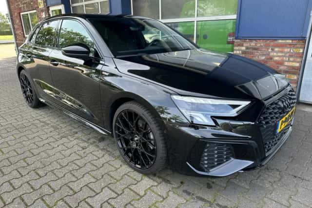 Audi A3 (2022) thumbnail 4