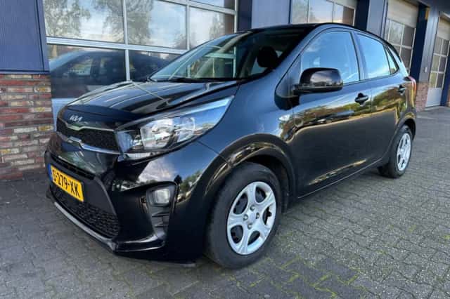 Kia Picanto (2023) thumbnail 1