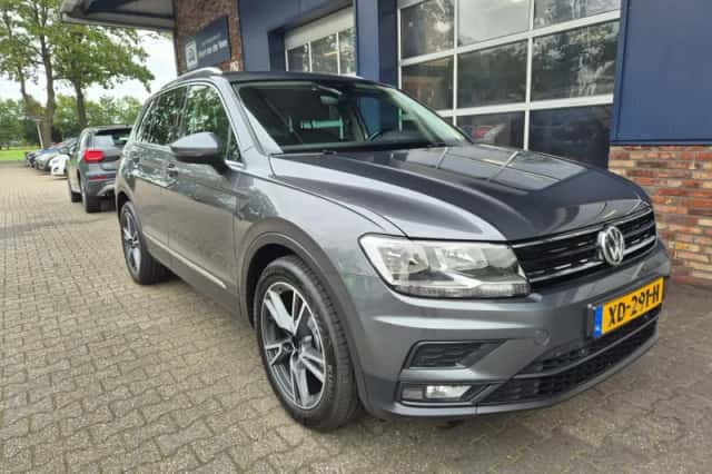 Volkswagen Tiguan (2018) thumbnail 5