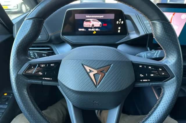 CUPRA Born (2022) thumbnail 3