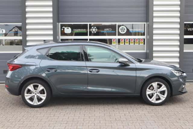 SEAT Leon Sportstourer (2021) thumbnail 4
