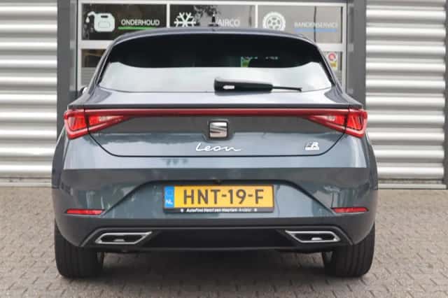 SEAT Leon Sportstourer (2021) thumbnail 6