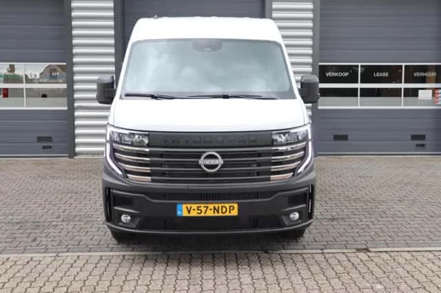 Nissan Interstar (2024) thumbnail 2