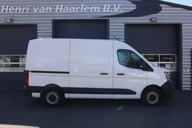 Renault Master (2024) thumbnail 6