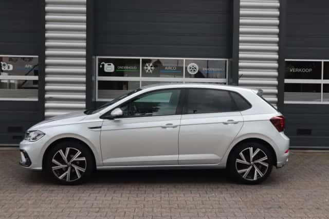 Volkswagen Polo (2024) thumbnail 2