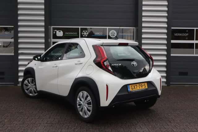 Toyota Aygo X (2024) thumbnail 3
