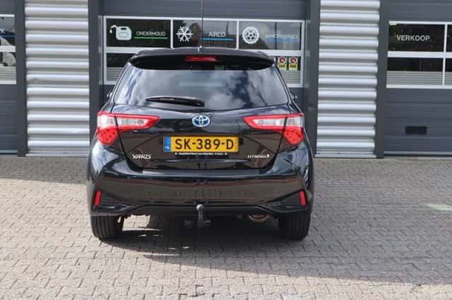 Toyota Yaris (2018) thumbnail 6