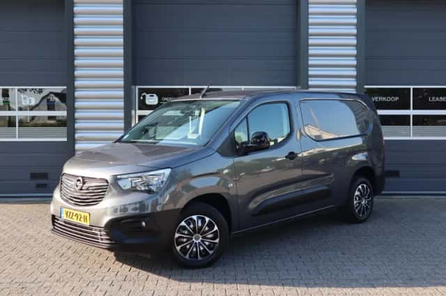 Opel Combo (2024) thumbnail 1