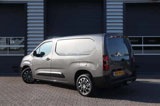 Opel Combo (2024) thumbnail 2