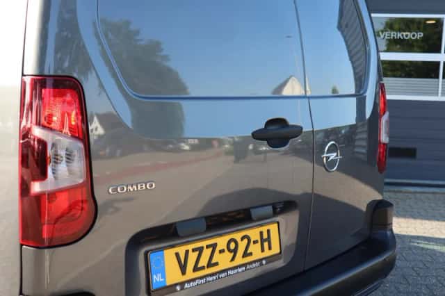 Opel Combo (2024) thumbnail 3