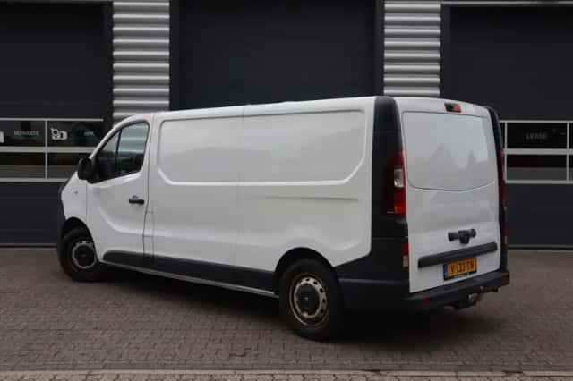 Opel Vivaro (2018) thumbnail 2