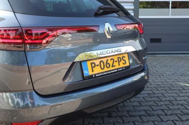 Renault Mégane (2022) thumbnail 6