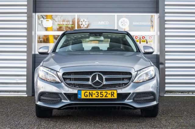 Mercedes-Benz C-Klasse (2014) thumbnail 2