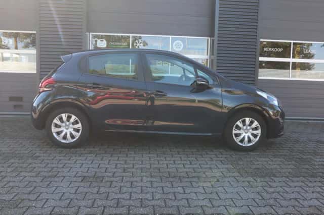 Peugeot 208 (2018) thumbnail 5