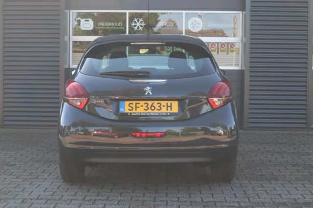 Peugeot 208 (2018) thumbnail 6