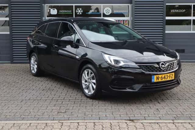 Opel Astra (2021) thumbnail 3