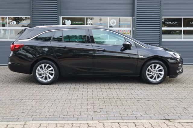 Opel Astra (2021) thumbnail 4