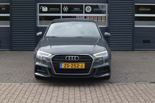 Audi A3 (2019) thumbnail 2