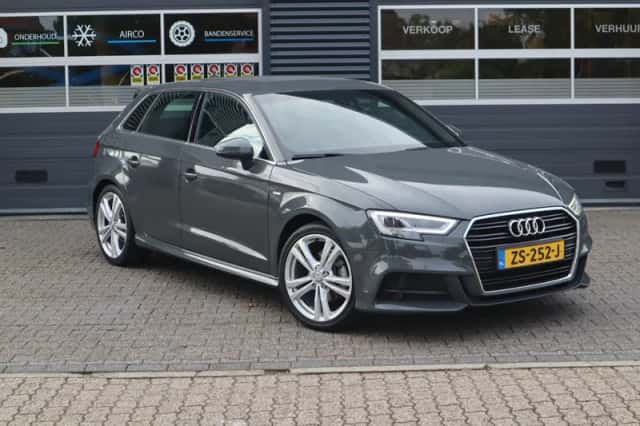 Audi A3 (2019) thumbnail 3