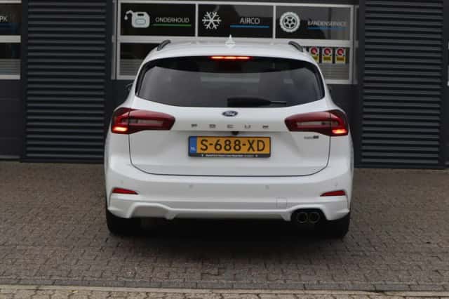 Ford Focus (2023) thumbnail 6