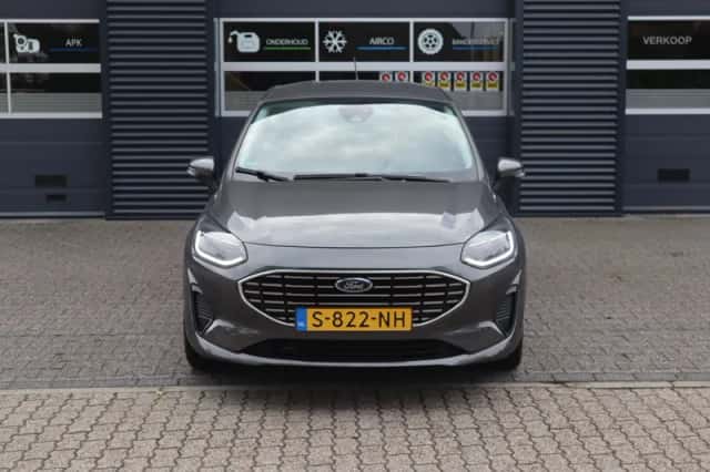 Ford Fiesta (2023) thumbnail 2