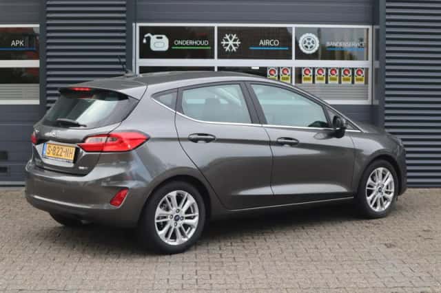 Ford Fiesta (2023) thumbnail 5