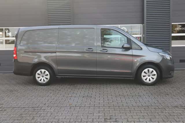 Mercedes-Benz Vito (2020) thumbnail 4