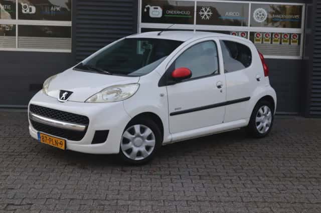 Peugeot 107 (2011) thumbnail 1