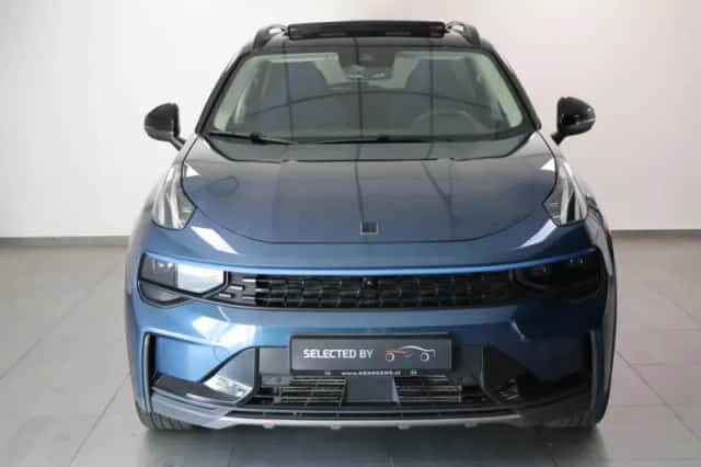 Lynk & Co 01 (2022) thumbnail 2
