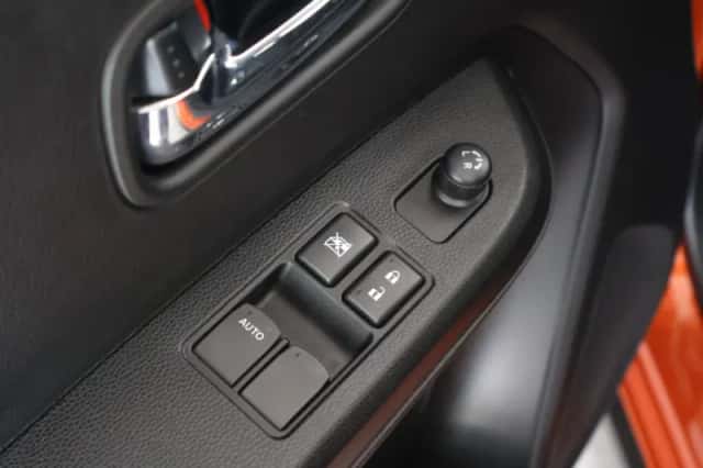 Suzuki Ignis (2024) thumbnail 6