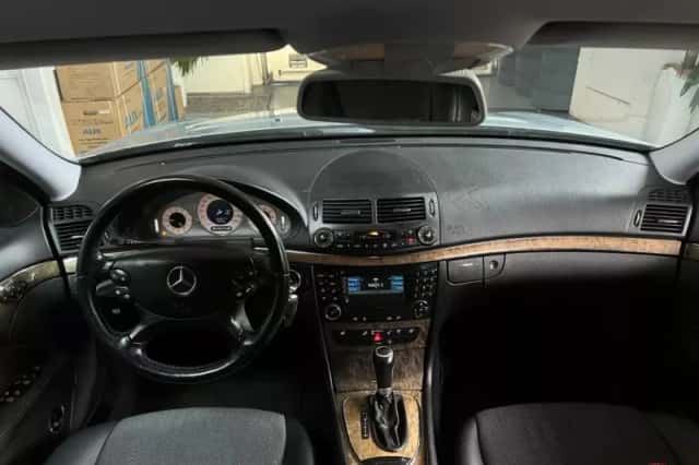Mercedes-Benz E-Klasse (2006) thumbnail 3