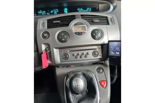 Renault Scénic (2009) thumbnail 5