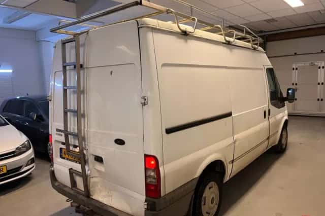 Ford Transit (2010) thumbnail 2