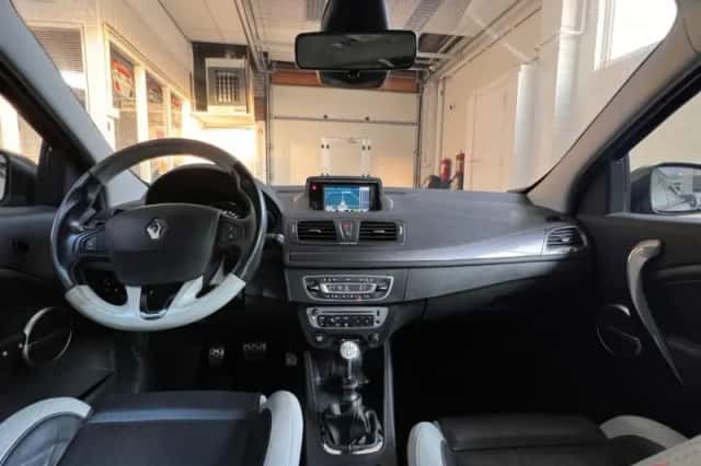 Renault Mégane (2012) thumbnail 3