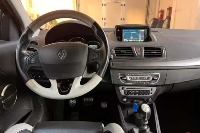 Renault Mégane (2012) thumbnail 4