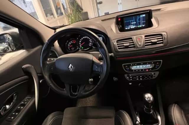 Renault Mégane (2012) thumbnail 4