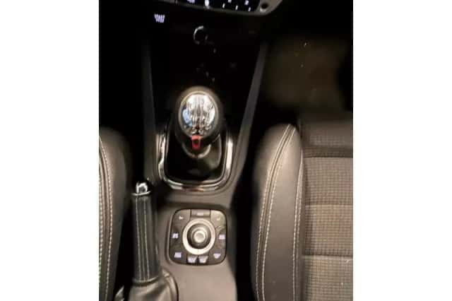 Renault Mégane (2012) thumbnail 5
