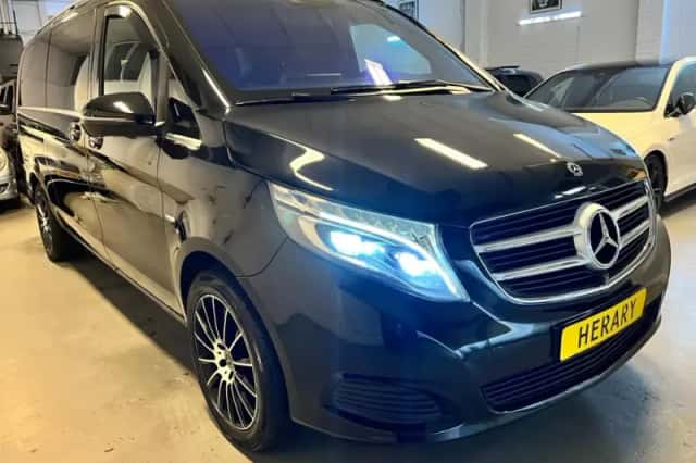 Mercedes-Benz V-Klasse (2017) thumbnail 1