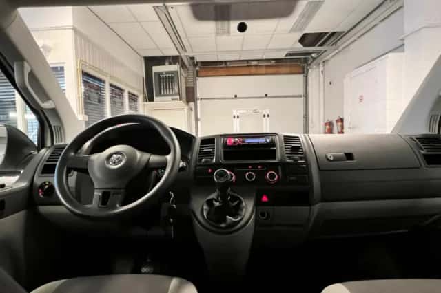 Volkswagen Transporter (2014) thumbnail 4