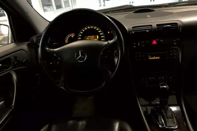 Mercedes-Benz C-Klasse (2004) thumbnail 4