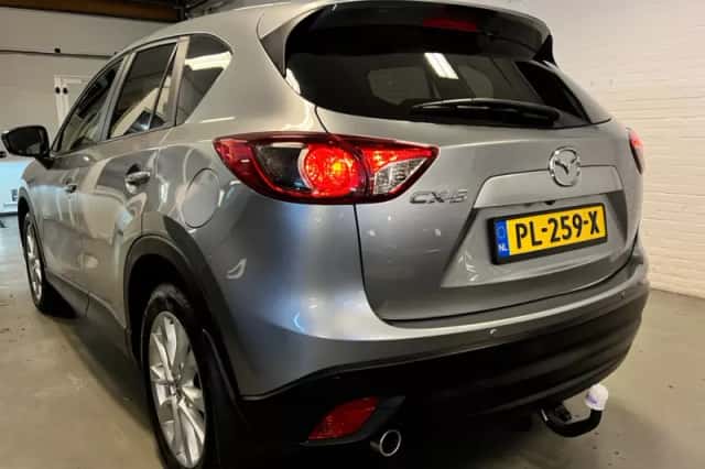 Mazda CX-5 (2015) thumbnail 2