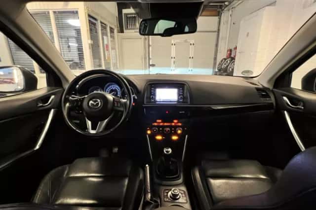 Mazda CX-5 (2015) thumbnail 3