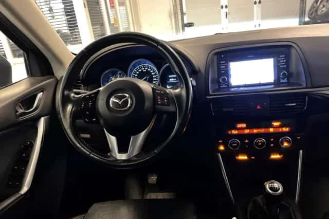 Mazda CX-5 (2015) thumbnail 4