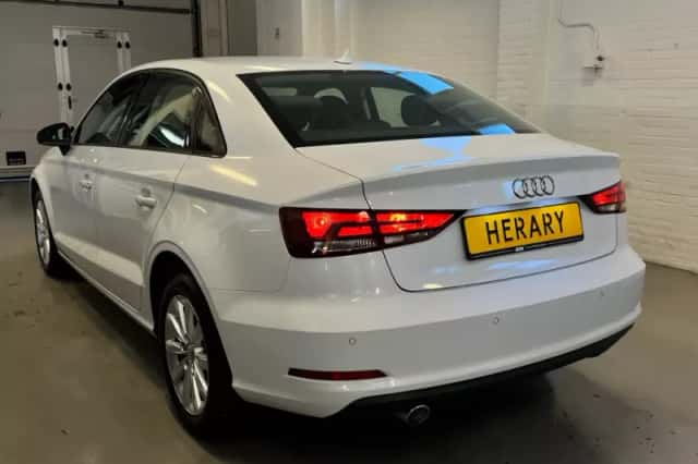 Audi A3 (2014) thumbnail 2