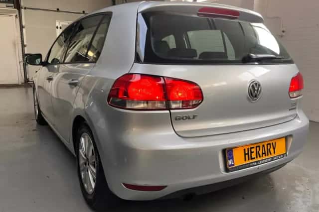 Volkswagen Golf (2013) thumbnail 2