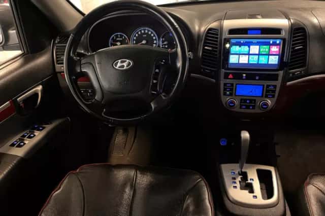 Hyundai Santa Fe (2006) thumbnail 4