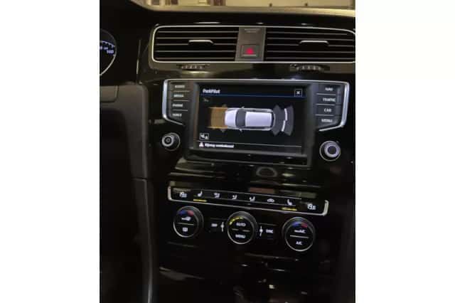 Volkswagen Golf (2017) thumbnail 6